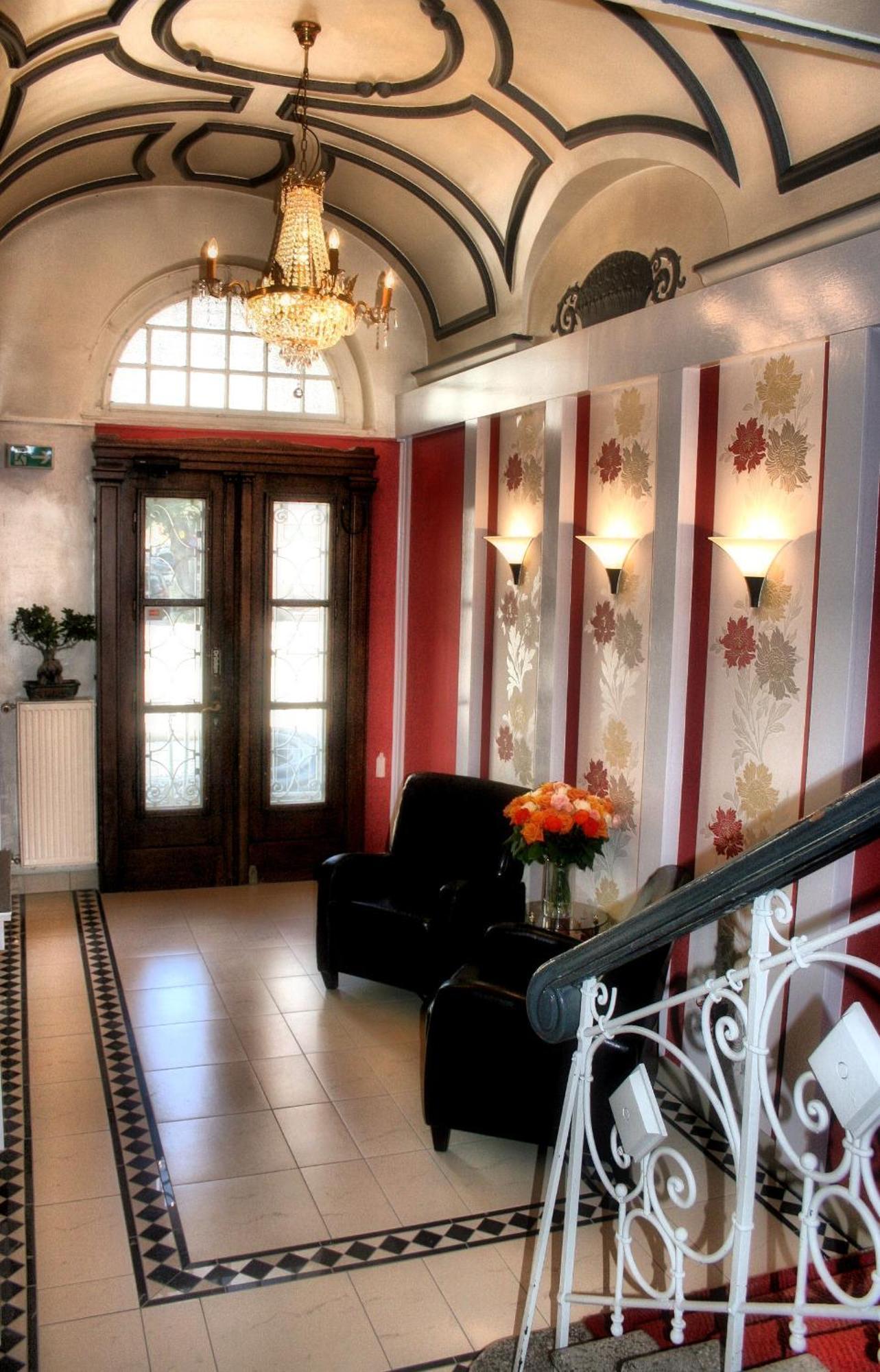 Altstadthotel Am Theater Котбус Екстер'єр фото