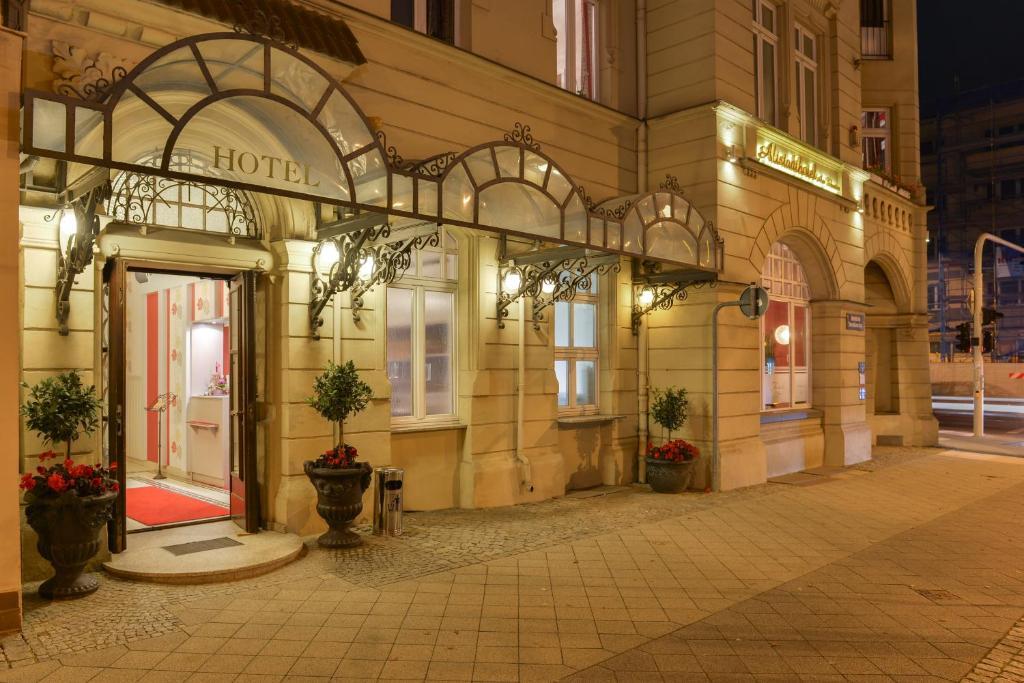 Altstadthotel Am Theater Котбус Екстер'єр фото
